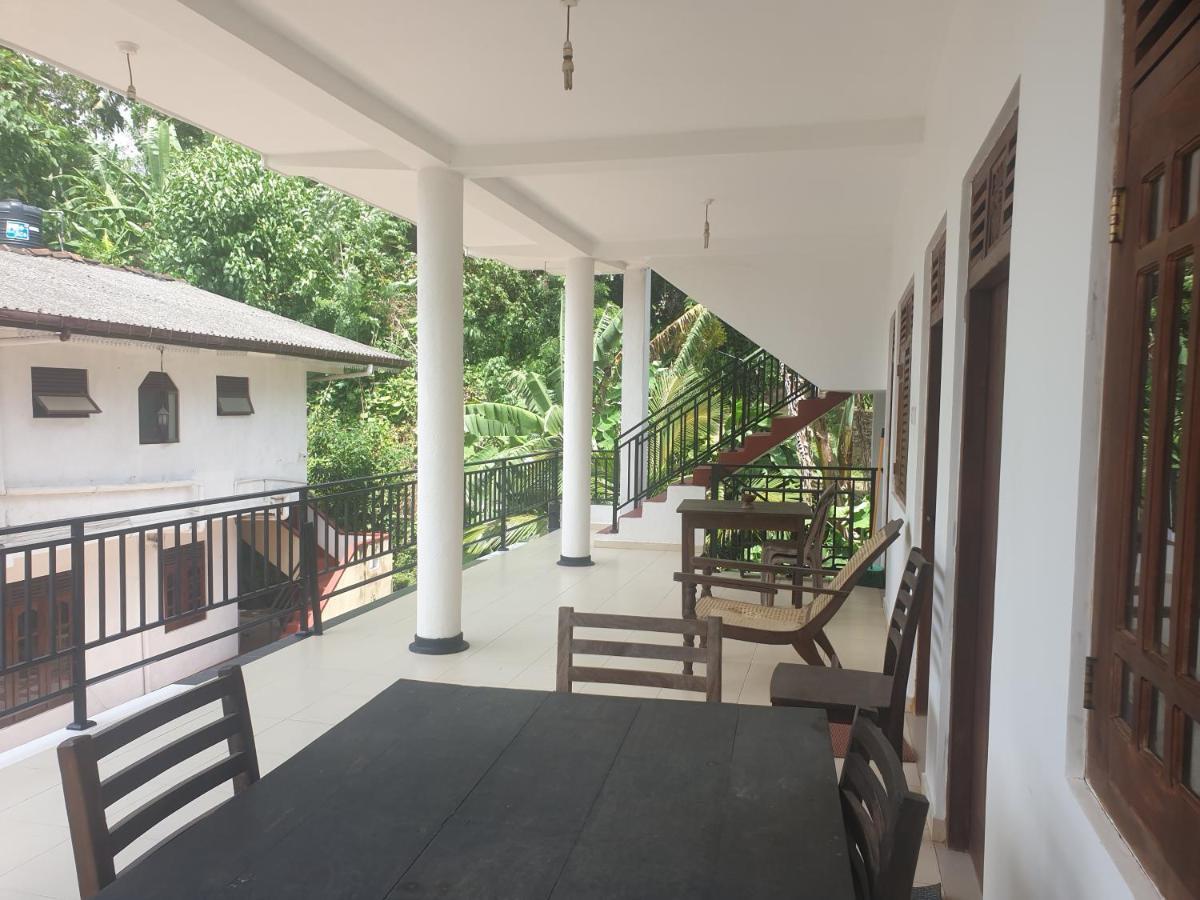 Resident Villa Unawatuna Exterior photo